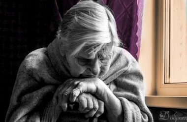 Мама кожну хвилину вас додому чекає. Поспішайте до неї, час безжально спливає…
