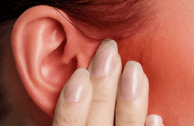 Чому горять вуха? Що це означає, та на що потрібно звернути увагу