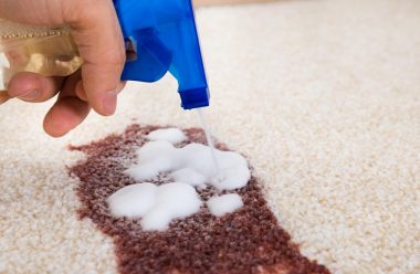 Як почистити ковролін у домашніх умовах. Прості та дієві методи