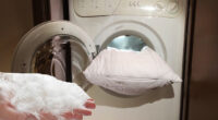 Як правильно прати подушки з пір’я, щоб не пошкодити їх